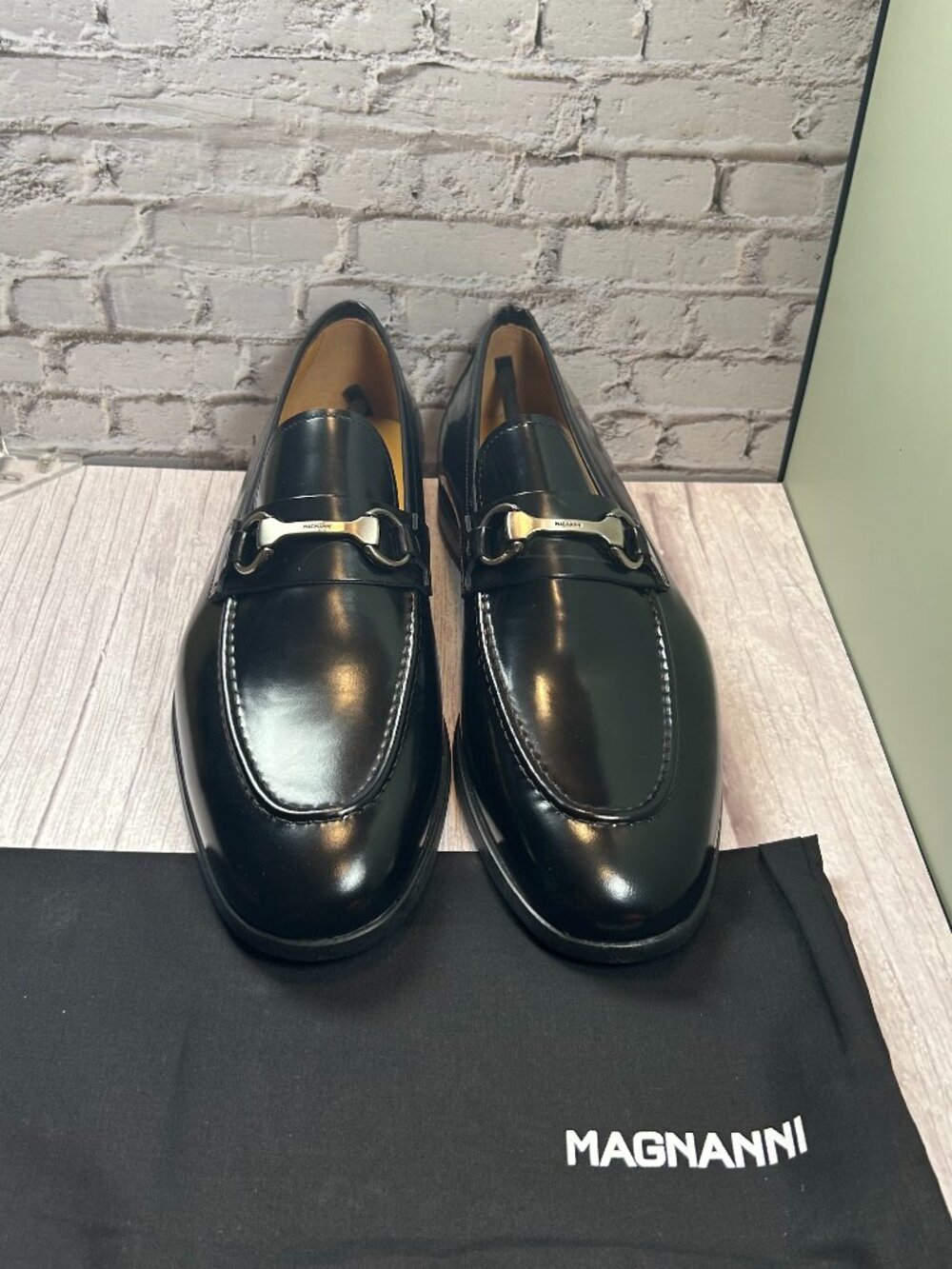 MAGNANNI BIT BUCKLE LOAFERS 10.5